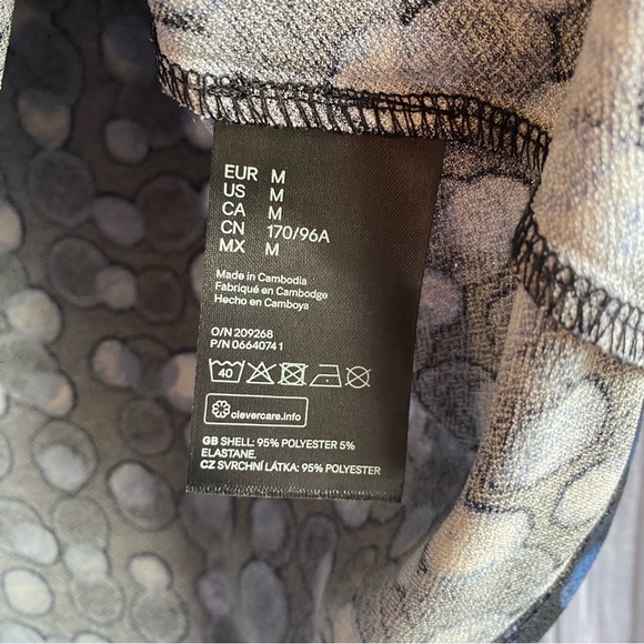 H&M Polka Dot Blouse - Picture 3 of 5